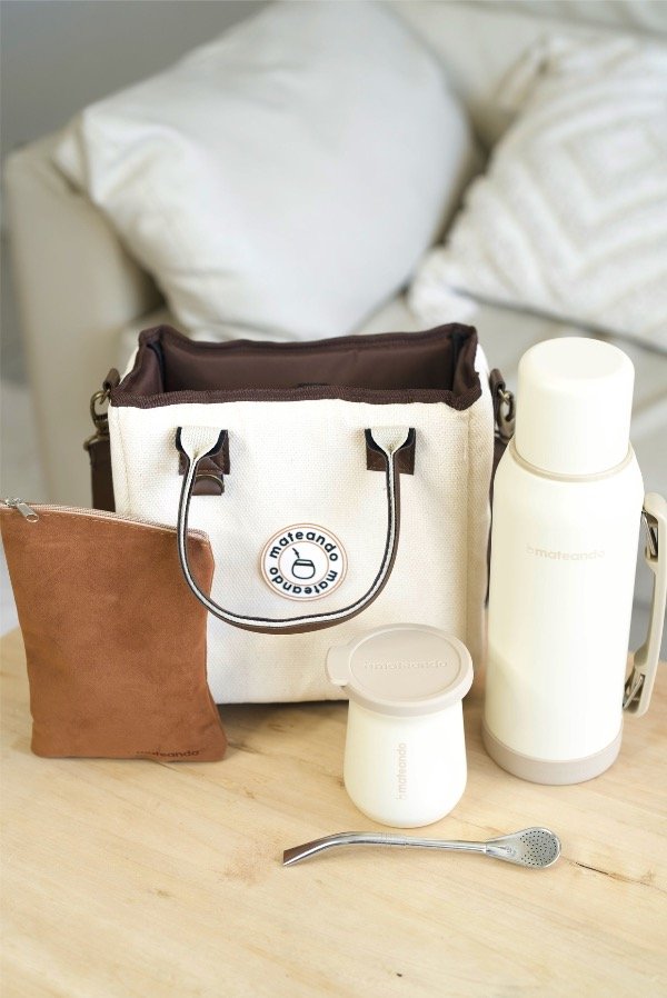 Kit Matero Capri Termo y Mate Acero Beige C/ Yerbera Gamuza