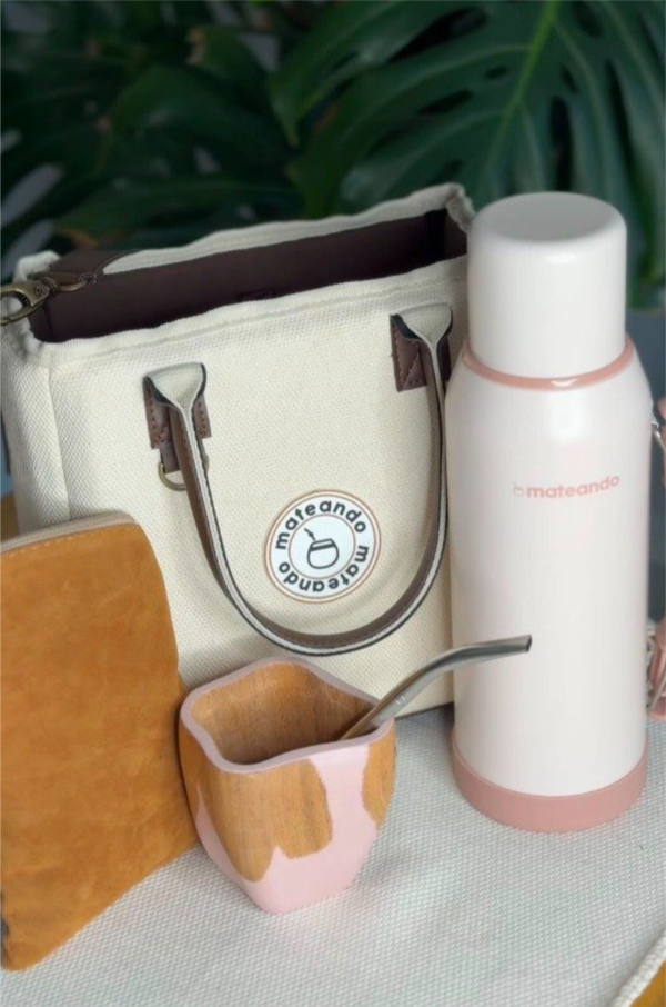 Kit Matero Capri Termo y Mate Rose Quartz c/ Yerbera Gamuza