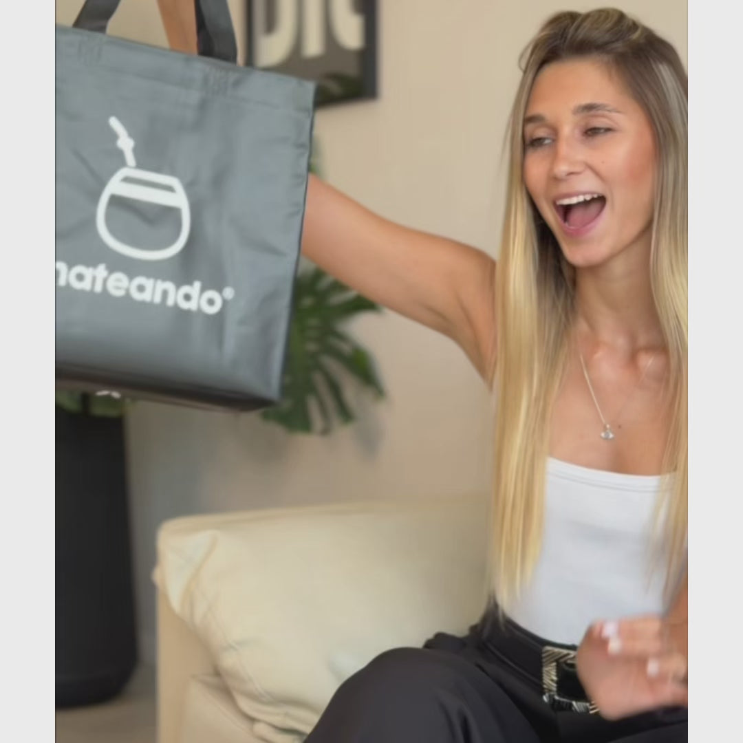 Cargar vídeo: Yerbera Ecocuero Gamuzado 300grs Premium