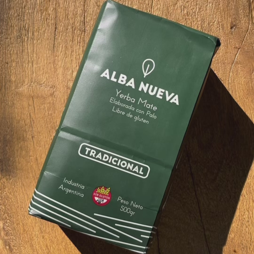 Cargar vídeo: Yerba Alba Nueva Suave 500gr